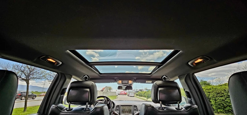 Jeep Grand cherokee Overland  УНИКАТ, снимка 10 - Автомобили и джипове - 50067115