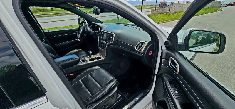 Jeep Grand cherokee Overland  УНИКАТ, снимка 7 - Автомобили и джипове - 50067115