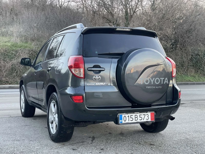 Toyota Rav4 2.0VVTI, 152кс, 4х4, КОЖА, TV, ИТАЛИЯ, снимка 6 - Автомобили и джипове - 53153833