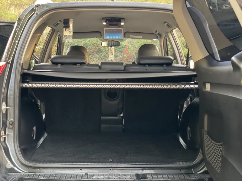 Toyota Rav4 2.0VVTI, 152кс, 4х4, КОЖА, TV, ИТАЛИЯ, снимка 14 - Автомобили и джипове - 53153833