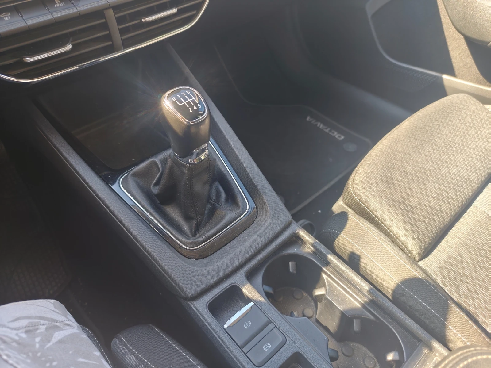 Skoda Octavia 2021 2.0tdi Euro 6D   | Mobile.bg   11