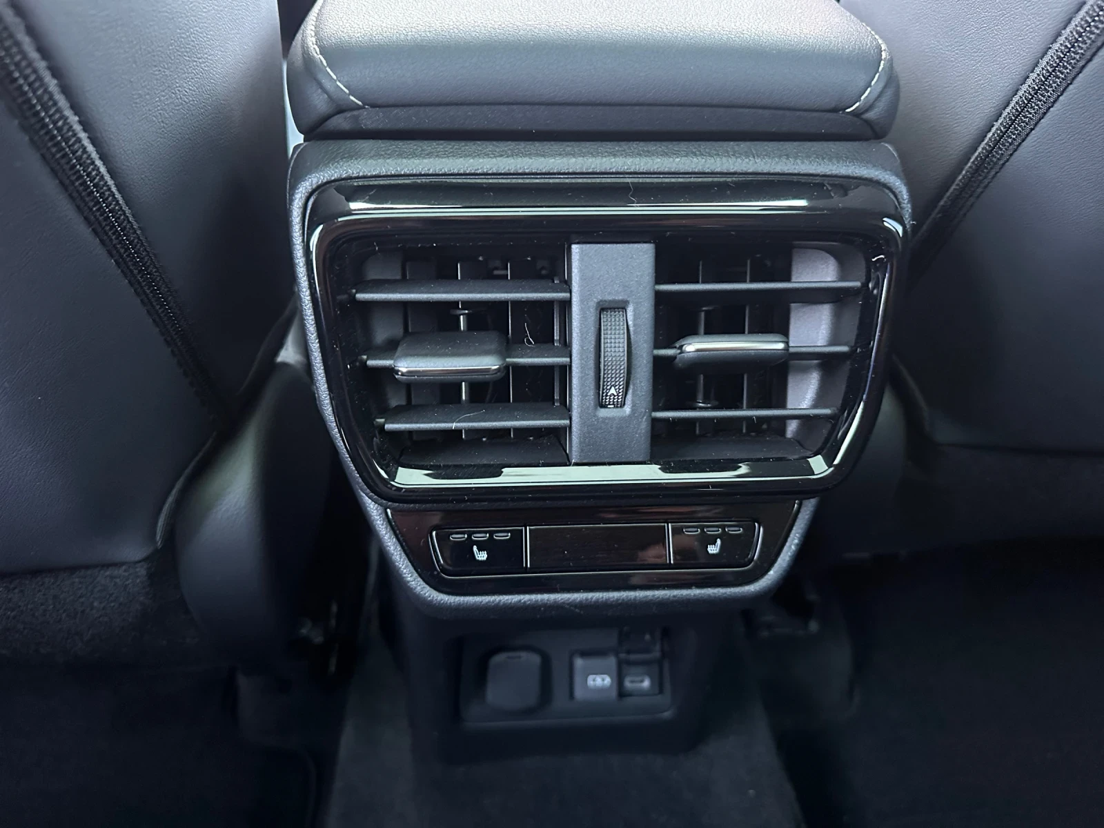 Lexus NX 350h, снимка 15 - Автомобили и джипове - 53728082