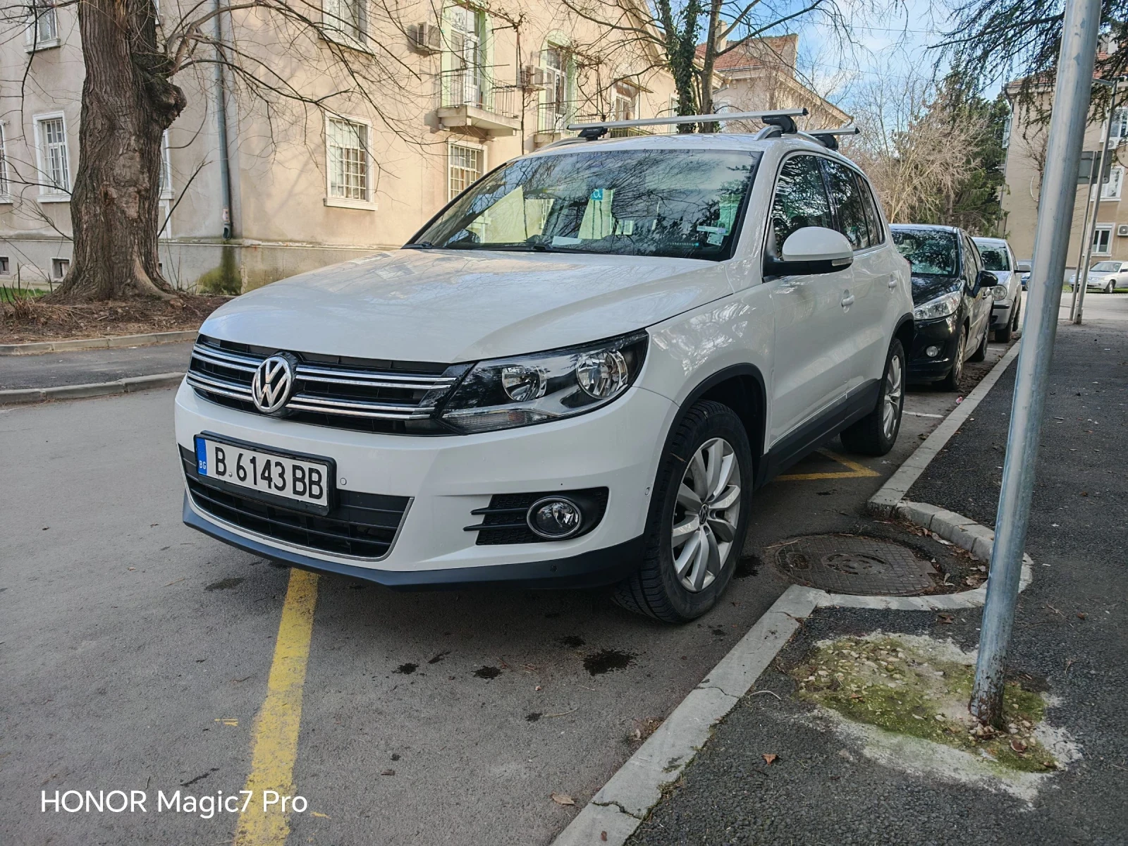 VW Tiguan 2.0 TDI 4MOTION 140к.с., снимка 4 - Автомобили и джипове - 53823594