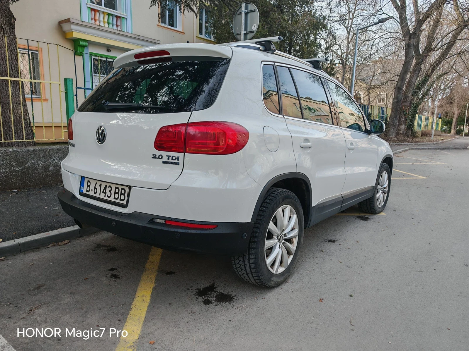 VW Tiguan 2.0 TDI 4MOTION 140к.с., снимка 2 - Автомобили и джипове - 53823594