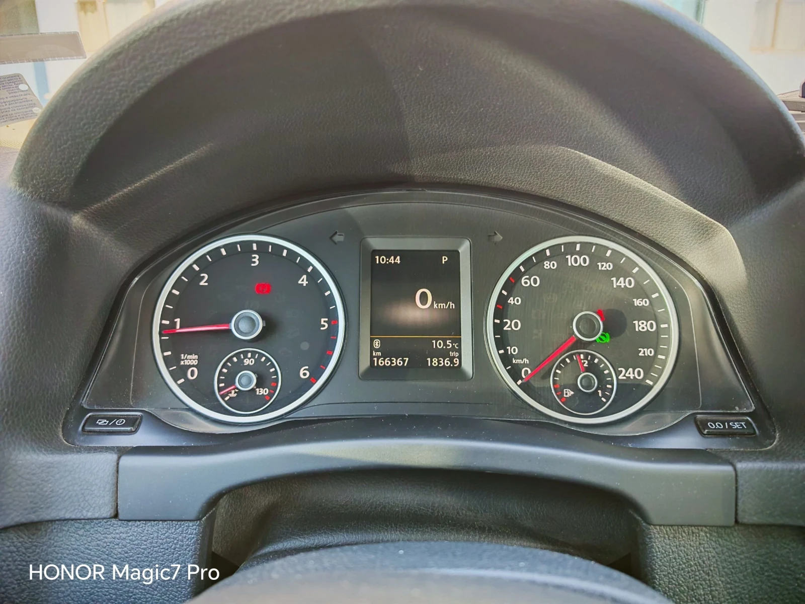 VW Tiguan 2.0 TDI 4MOTION 140к.с., снимка 6 - Автомобили и джипове - 53823594