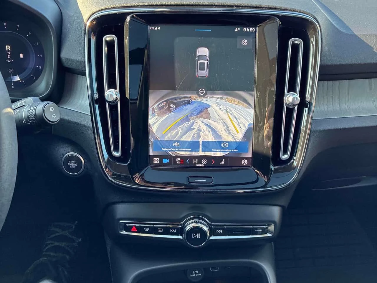 Volvo XC40 /360/DISTRONIC/ВНОС ОТ ЕВРОПА , снимка 9 - Автомобили и джипове - 53868246