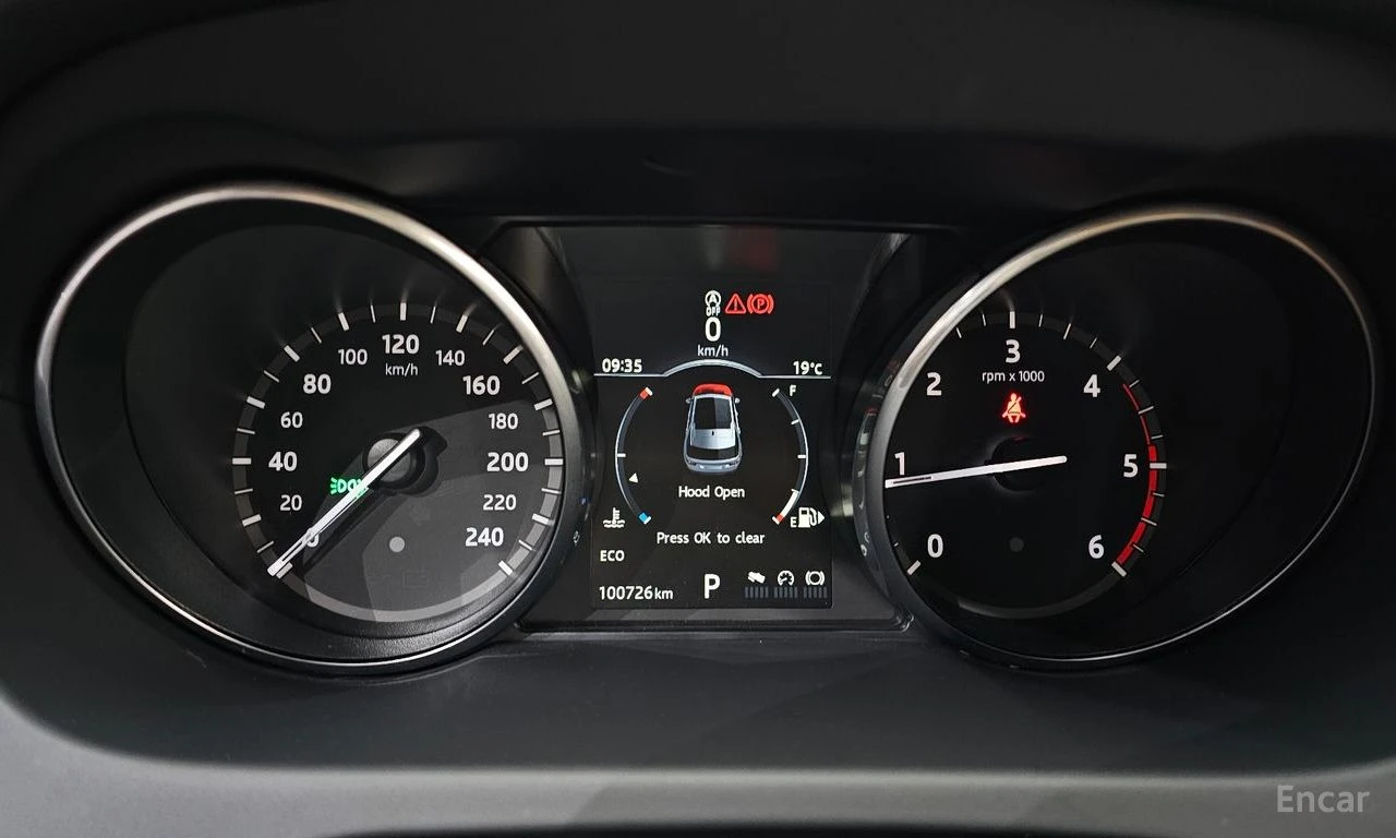 Land Rover Discovery Sport * 2.0d* КОЖА* ПОДГРЕВ* ПАНОРАМА* КАМЕРА* NAVI* LED, снимка 8 - Автомобили и джипове - 54596080