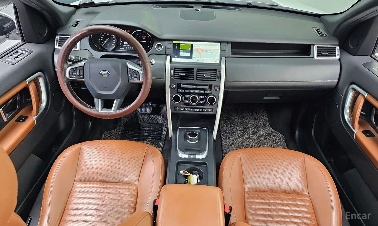 Land Rover Discovery Sport * 2.0d* КОЖА* ПОДГРЕВ* ПАНОРАМА* КАМЕРА* NAVI* LED, снимка 7 - Автомобили и джипове - 54596080