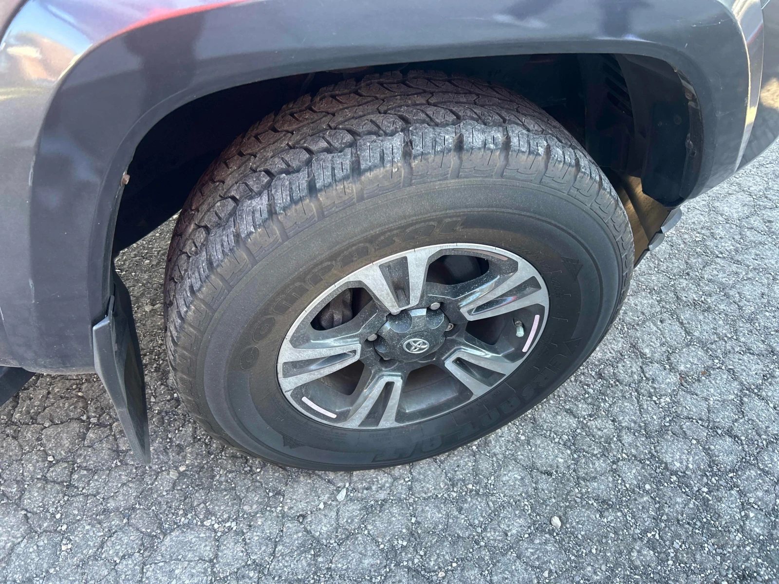 Toyota Tacoma * SR5 * CARFAX * ОПЦИЯ ЗА ФИНАНСИРАНЕ, снимка 7 - Автомобили и джипове - 56086232