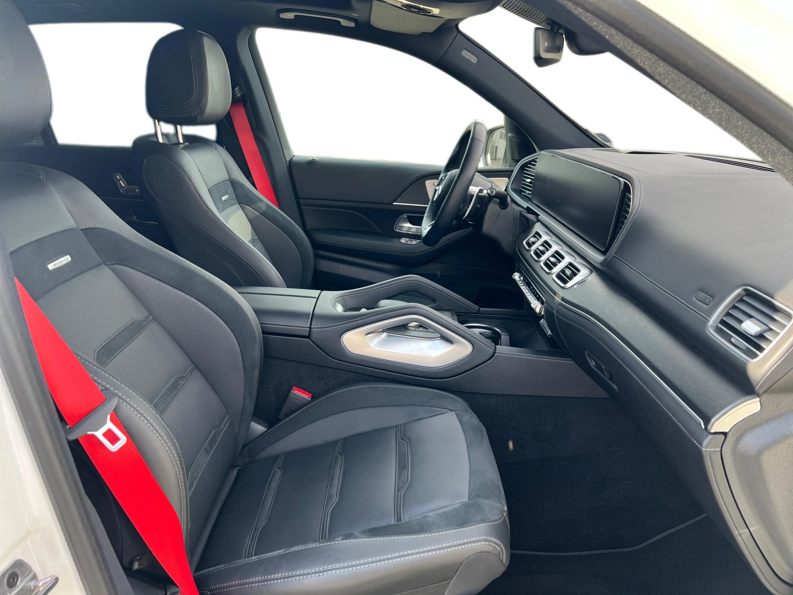 Mercedes-Benz GLE 53 4MATIC + 6+ 1, снимка 11 - Автомобили и джипове - 56280954