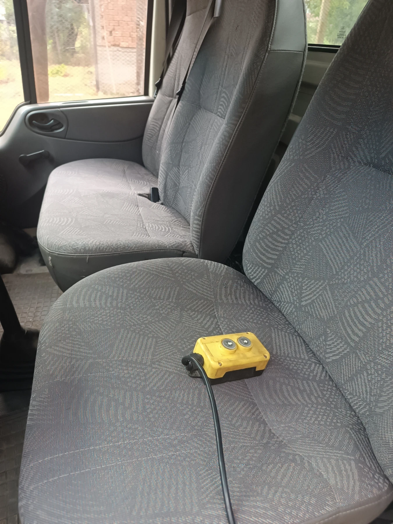 Ford Transit 2, 4 - изображение 2