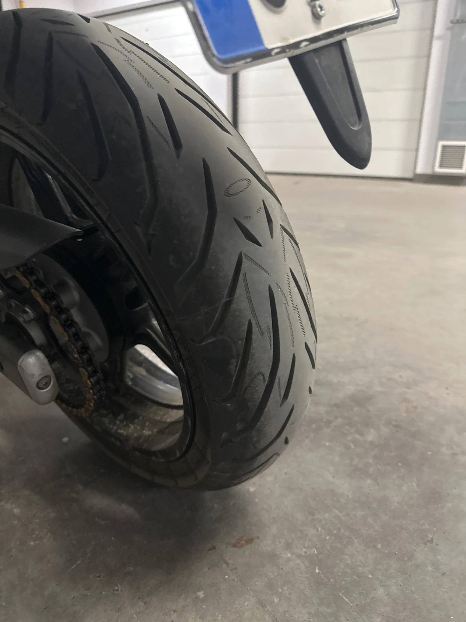 Suzuki Gladius 650, снимка 8 - Мотоциклети и мототехника - 54916912