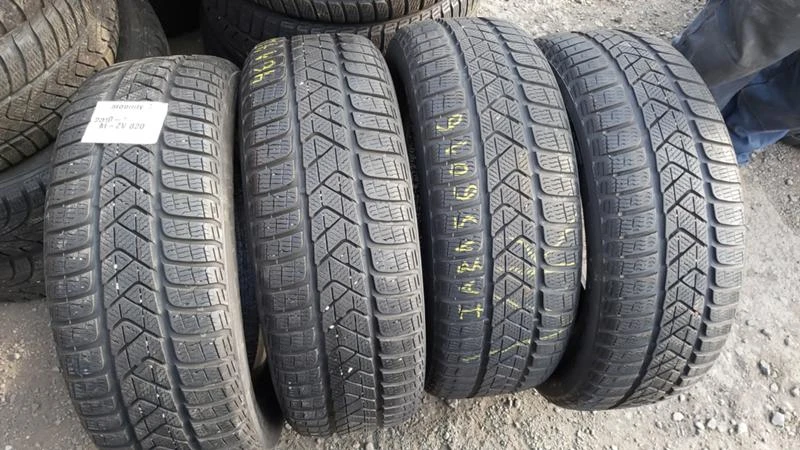 Гуми Зимни 215/60R16, снимка 1 - Гуми и джанти - 27724016