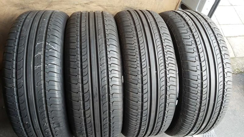 Гуми Летни 235/55R18, снимка 1 - Гуми и джанти - 27927943