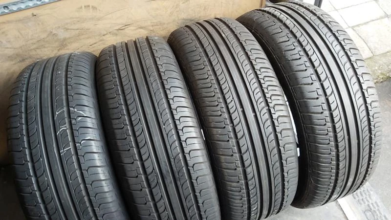 Гуми Летни 235/55R18, снимка 2 - Гуми и джанти - 27927943