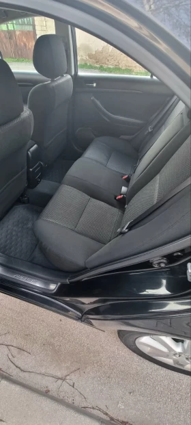 Toyota Avensis, снимка 12