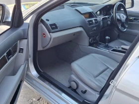 Mercedes-Benz C 320, снимка 8
