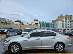 Honda Accord 3.5 8Th Generation, снимка 7