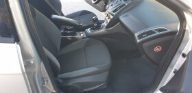 Ford Fiesta 1.3 i, снимка 8 - Автомобили и джипове - 38374310