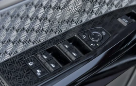 BMW 760 V8/SWAROWSKI/Xdrive/Theater Screen/Bowers&Wilkins - 130000 € / 254257.90 лв. - 15587351 13