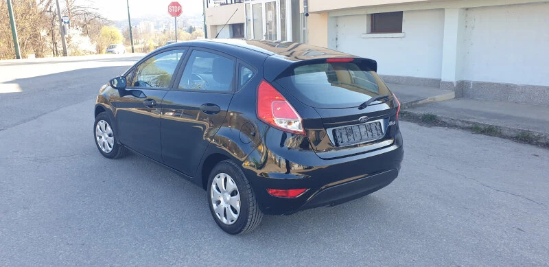 Ford Fiesta 1.3 i, снимка 6 - Автомобили и джипове - 38374310