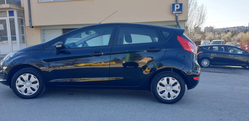 Ford Fiesta 1.3 i, снимка 7 - Автомобили и джипове - 38374310