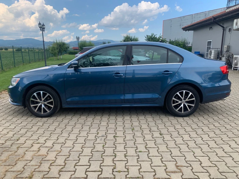 VW Jetta 1.8 Sport, снимка 4 - Автомобили и джипове - 49589620