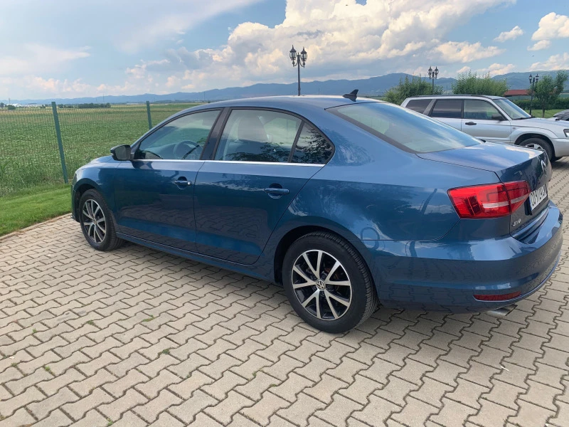 VW Jetta 1.8 Sport, снимка 7 - Автомобили и джипове - 49589620