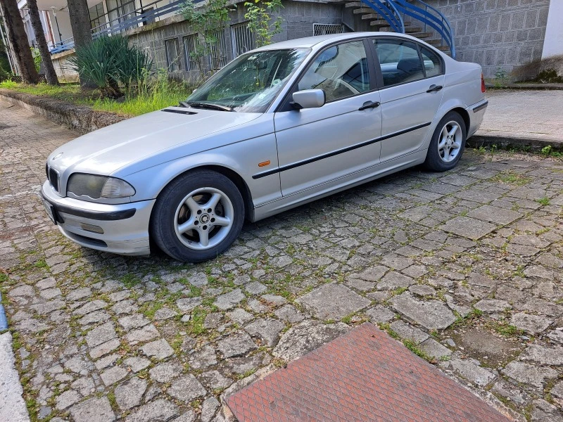 BMW 320 D, снимка 1 - Автомобили и джипове - 48625083