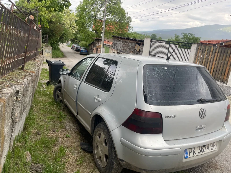 VW Golf, снимка 1 - Автомобили и джипове - 47173149