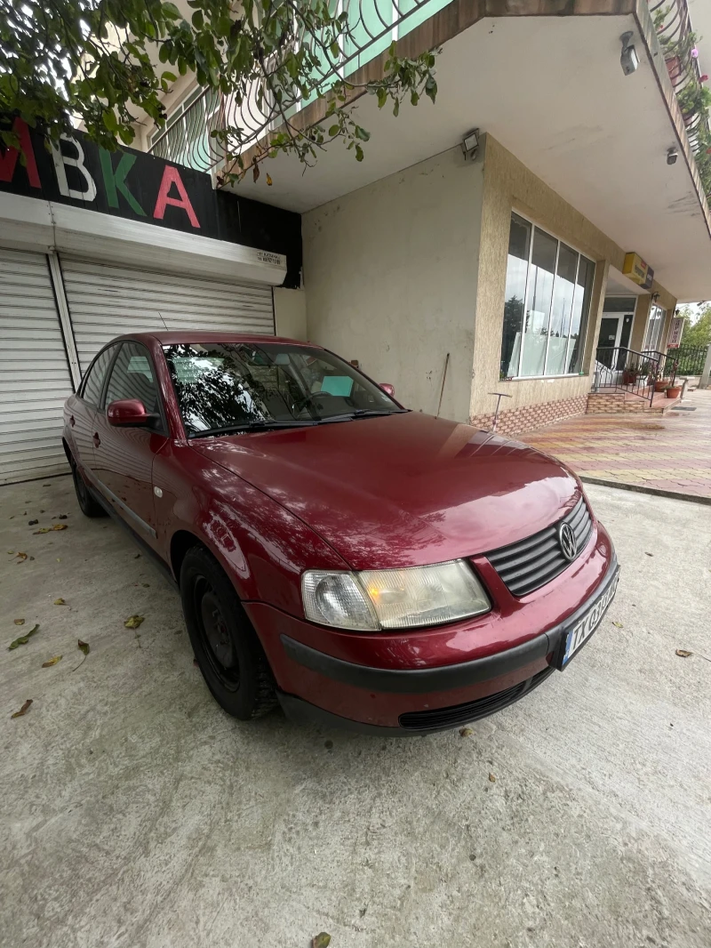 VW Passat 1.9 TDI, снимка 2 - Автомобили и джипове - 47395763