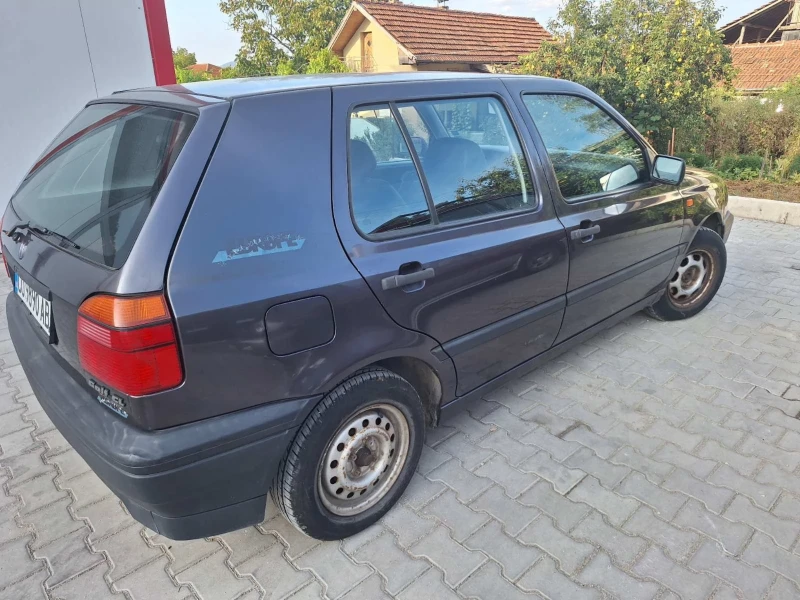 VW Golf, снимка 2 - Автомобили и джипове - 47668422