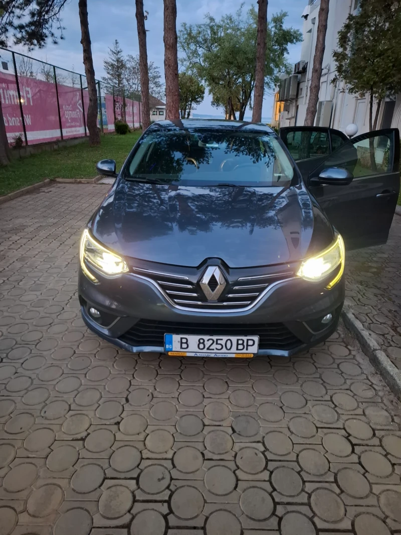 Renault Megane 4, снимка 2 - Автомобили и джипове - 52213811
