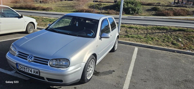 VW Golf, снимка 2 - Автомобили и джипове - 51791097
