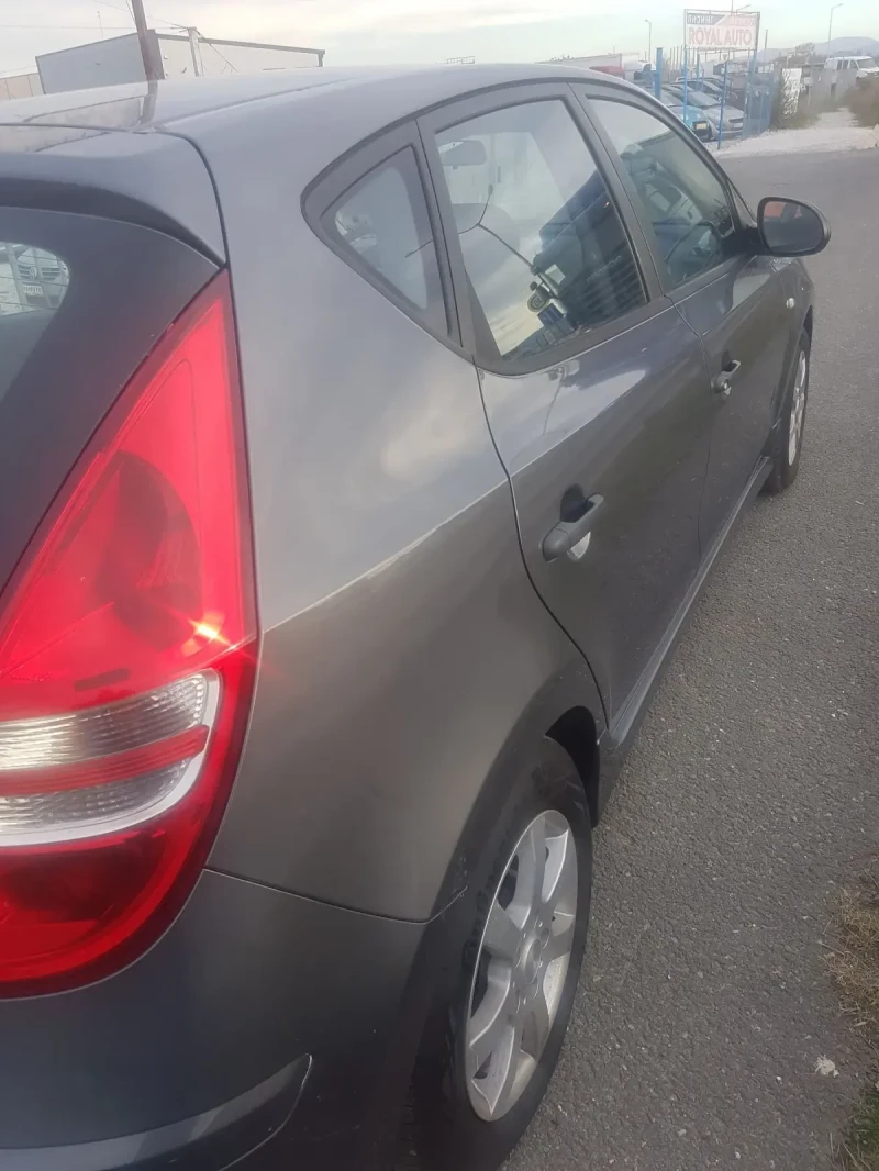 Hyundai I30 1.6 дизел , снимка 5 - Автомобили и джипове - 52391803