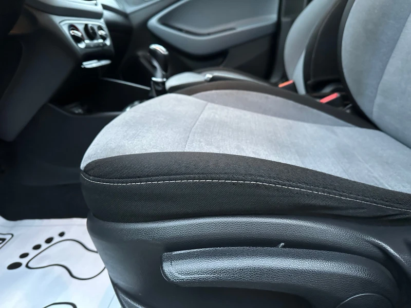 Hyundai I20 1.4CRDi | ТОП СЪСТОЯНИЕ | СЕРВИЗНА ИСТОРИЯ EURO6B, снимка 8 - Автомобили и джипове - 52394161