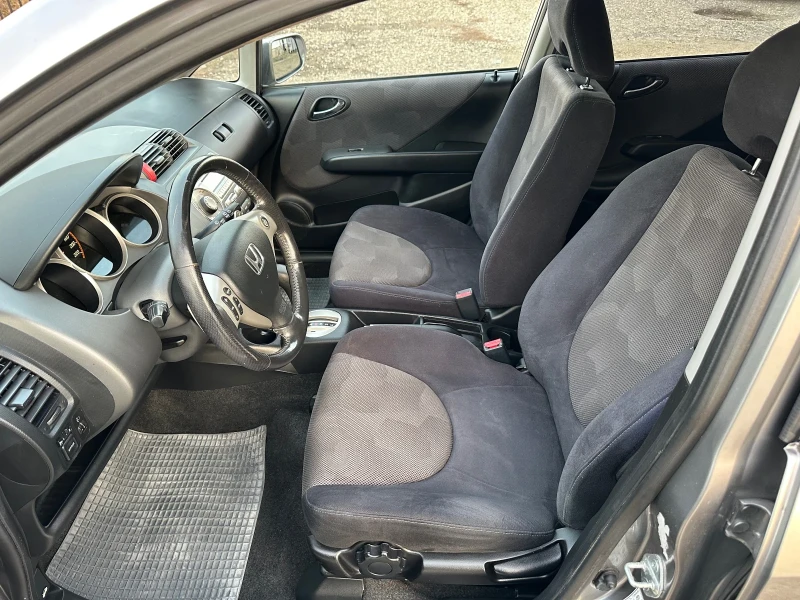 Honda Jazz 1.4 Sport автоматик, снимка 10 - Автомобили и джипове - 52712851