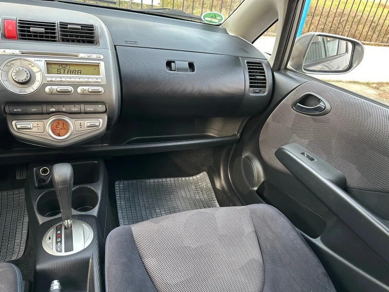 Honda Jazz 1.4 Sport автоматик, снимка 9 - Автомобили и джипове - 52712851
