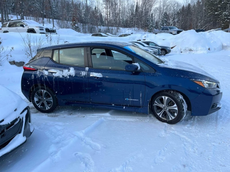 Nissan Leaf  * Hatchback * CARFAX * БЕЗ ПЪРВОНАЧАЛНА ВНОСКА, снимка 3 - Автомобили и джипове - 52777051