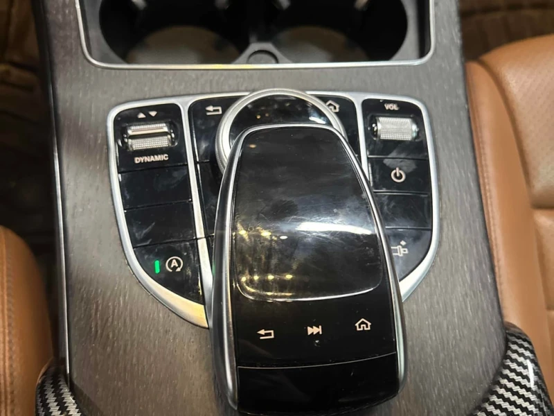Mercedes-Benz C 300 * CARFAX * БЕЗ ПЪРВОНАЧАЛНА ВНОСКА, снимка 12 - Автомобили и джипове - 52950884