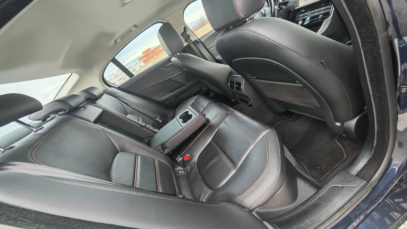 Jaguar XE D180, снимка 13 - Автомобили и джипове - 53006553