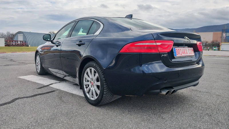 Jaguar XE D180, снимка 8 - Автомобили и джипове - 53006553
