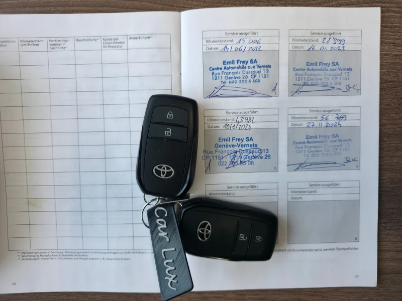 Toyota Yaris 1.5 HYBRID Tokyo Fusion EURO6d, снимка 16 - Автомобили и джипове - 53167200