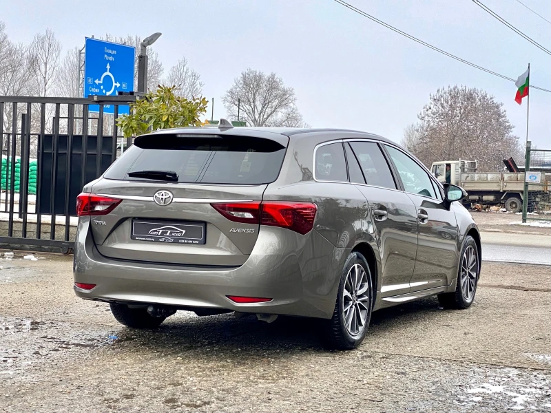 Toyota Avensis Executive* Pano* Key GO* Full* , снимка 2 - Автомобили и джипове - 53339212