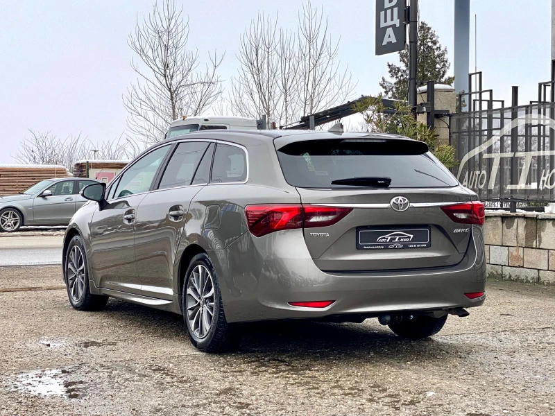 Toyota Avensis Executive* Pano* Key GO* Full* , снимка 4 - Автомобили и джипове - 53339212