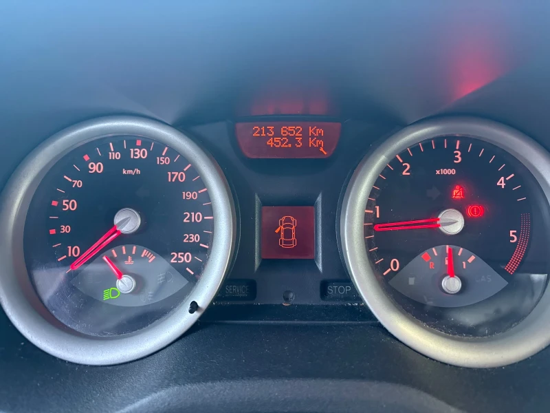Renault Megane, снимка 7 - Автомобили и джипове - 53526164