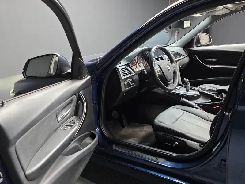 BMW 320 d, снимка 10 - Автомобили и джипове - 54592462
