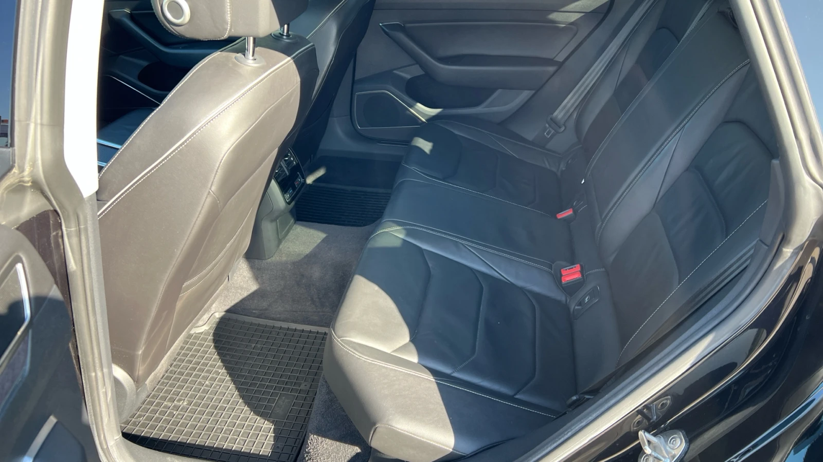 VW Arteon ELEGANCE 2.0 TDI 4MOT - изображение 10