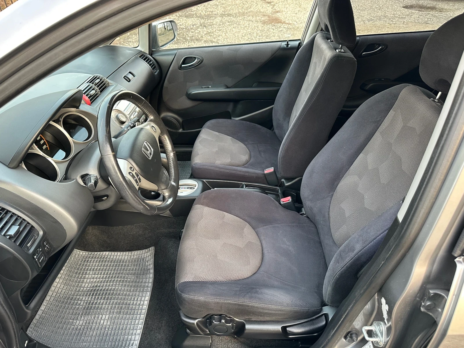 Honda Jazz 1.4 Sport автоматик - изображение 10