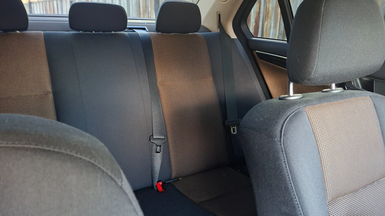 Mercedes-Benz C 220 УНИКАТ102000км!!!100%РЕАЛНИ КИЛОМЕТРИ  - изображение 6